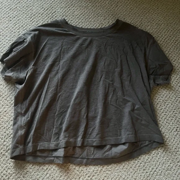 Lululemon cates crop tee faded - Picture 8 of 9